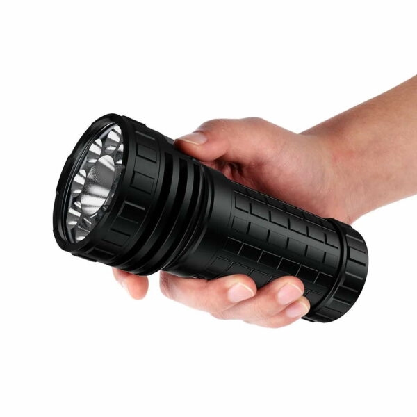 LUMINTOP Thanos 23 - 8x XHP50.2 LEDs & 1x SFT40 mit 27.000 Lumen – Bild 5