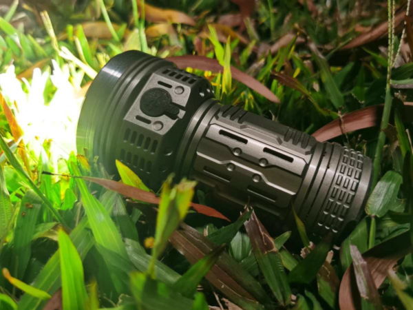 ASTROLUX MF01X 18x SFQ43 mit 21.000 Lumen – Bild 10