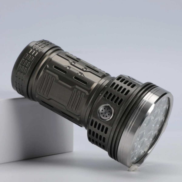ASTROLUX MF01X 18x SFQ43 mit 21.000 Lumen – Bild 7
