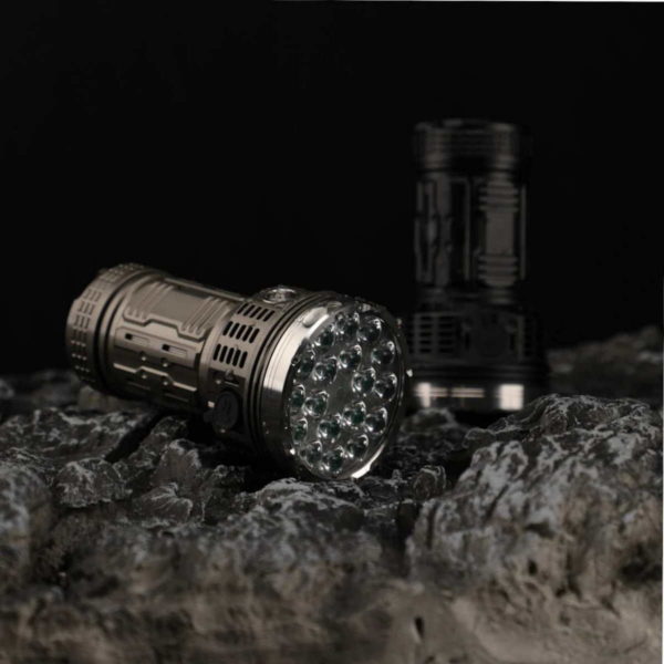 ASTROLUX MF01X 18x SFQ43 mit 21.000 Lumen – Bild 11