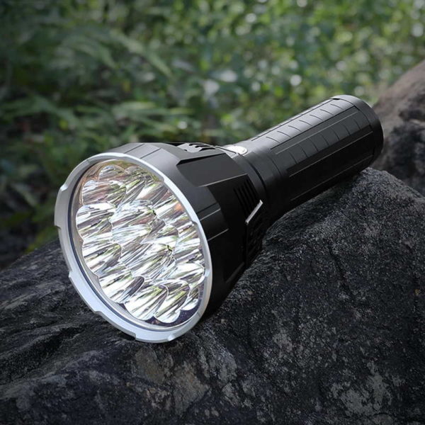 IMALENT R90TS - Taschenlampe mit 18x XHP35 HI LEDs für bis zu 36.000 Lumen – Bild 6